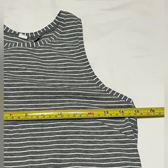 Lululemon All Tied Up Tank - Picture 10 of 14